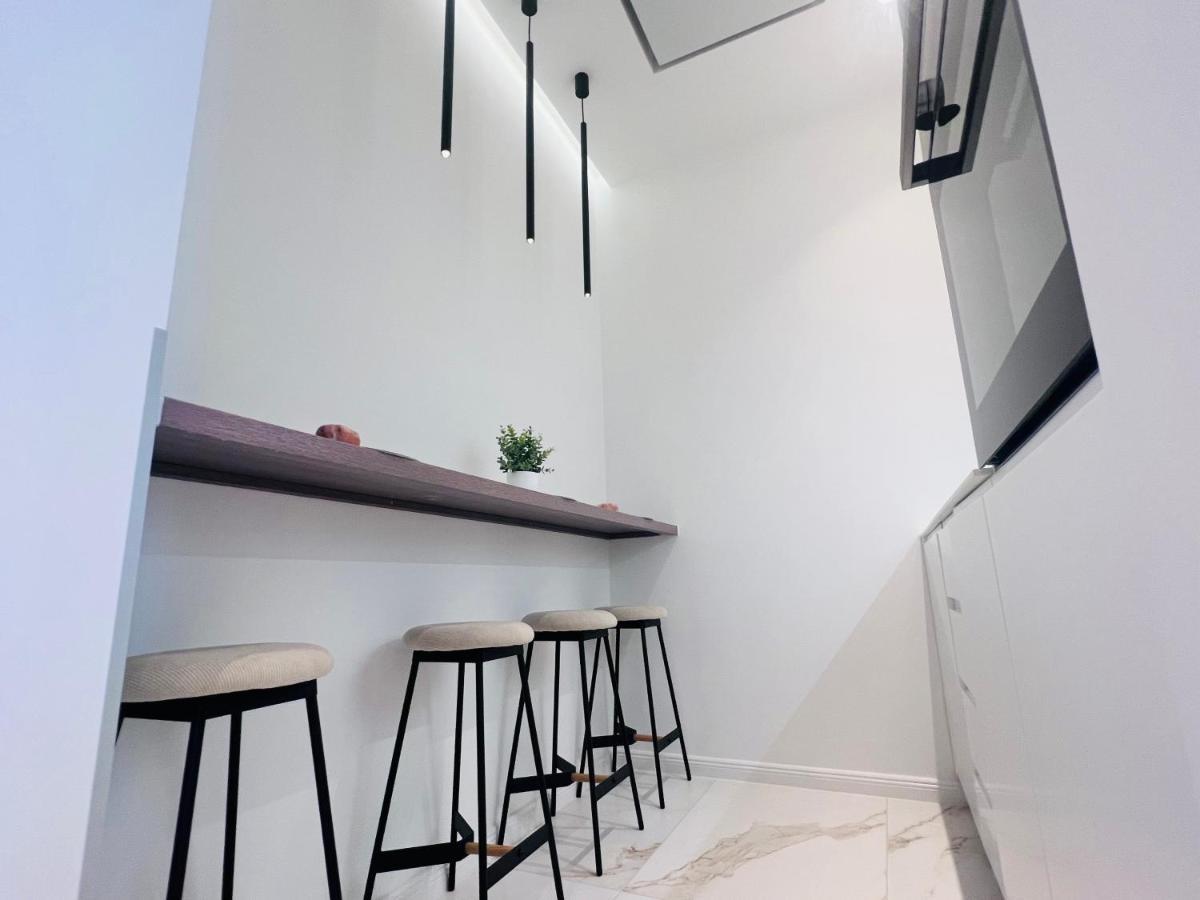 Zeus Design Apartment Schlosspark Schoenbrunn Vienna Esterno foto