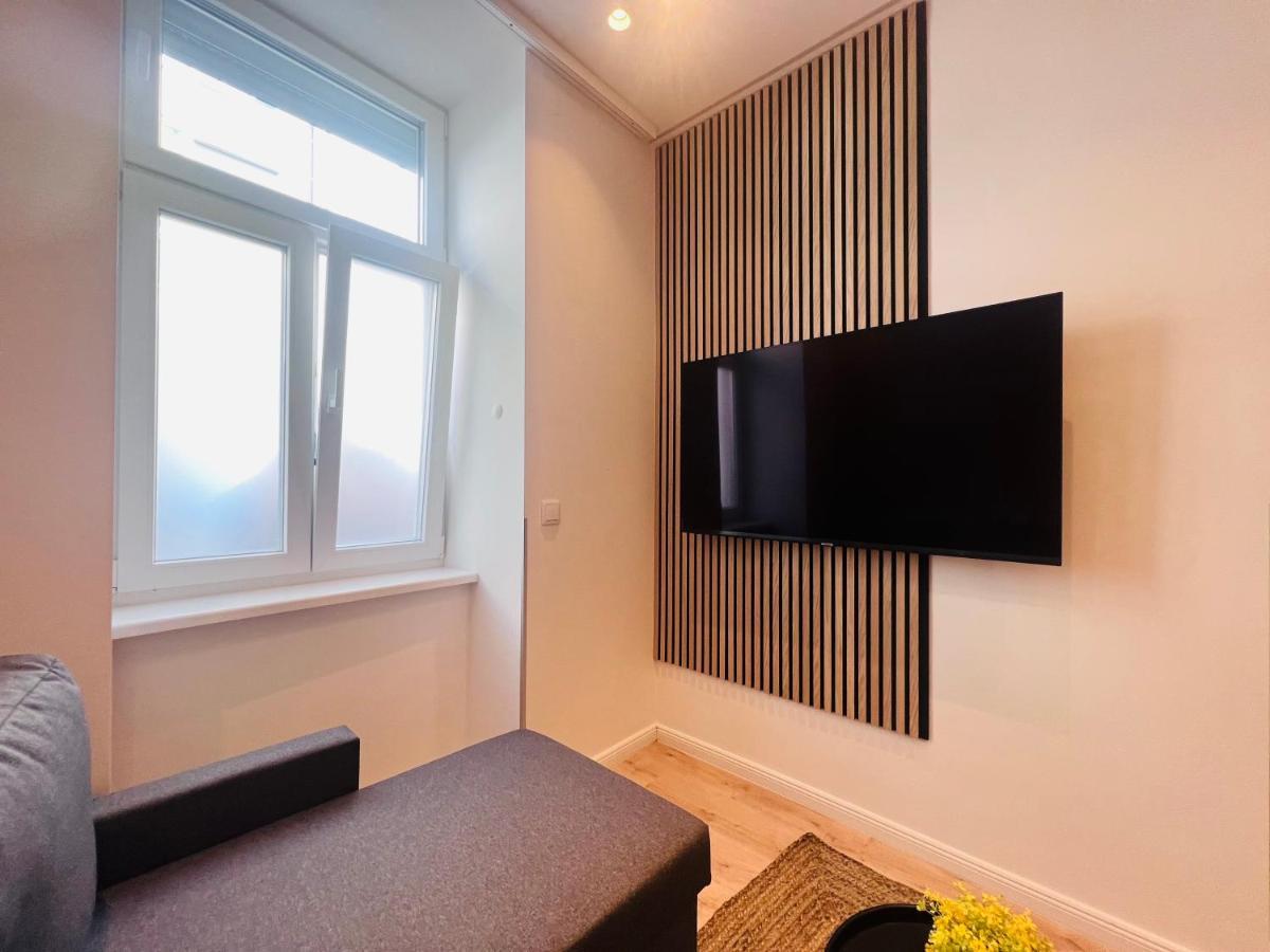 Zeus Design Apartment Schlosspark Schoenbrunn Vienna Esterno foto